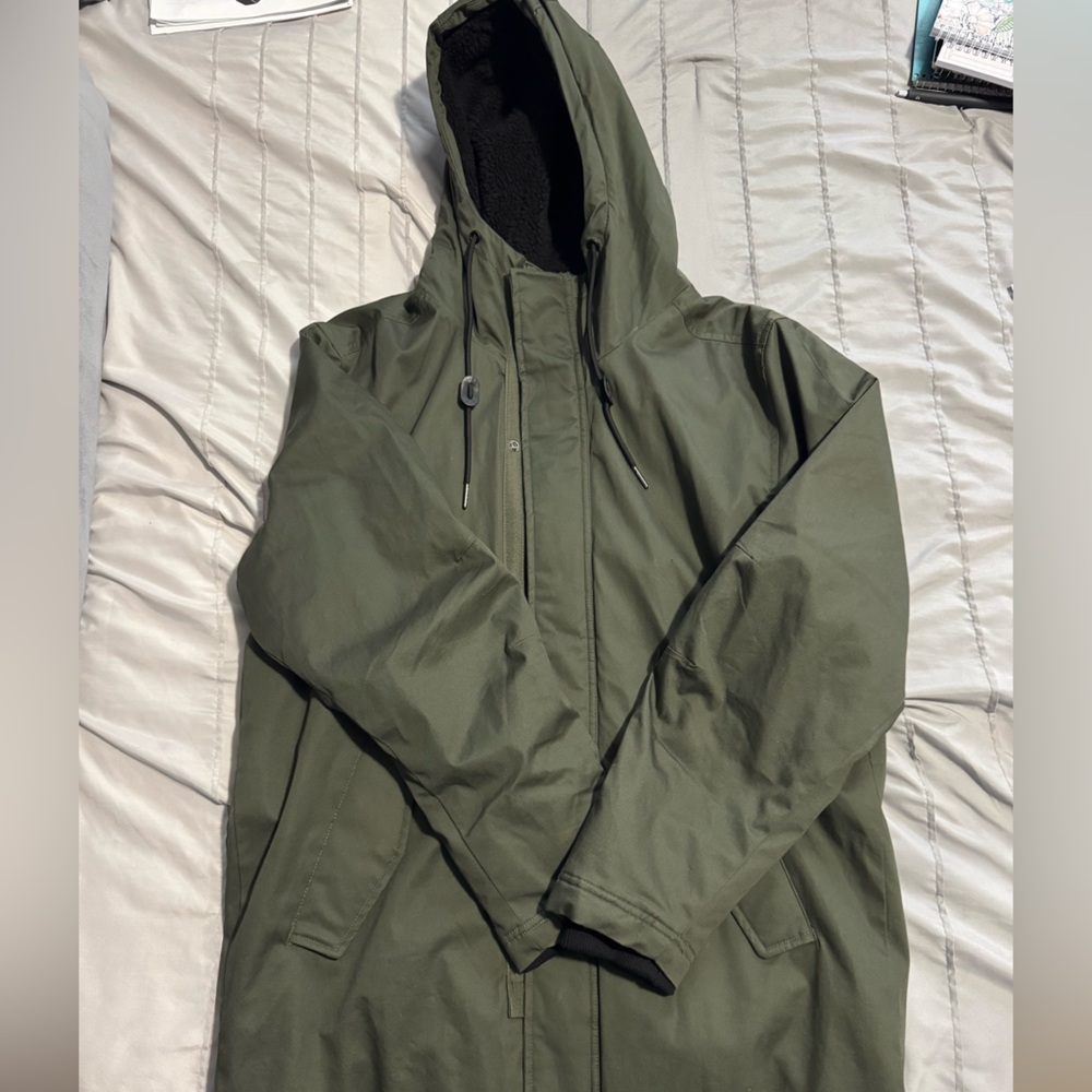 Dark Green parka coat from H&M.